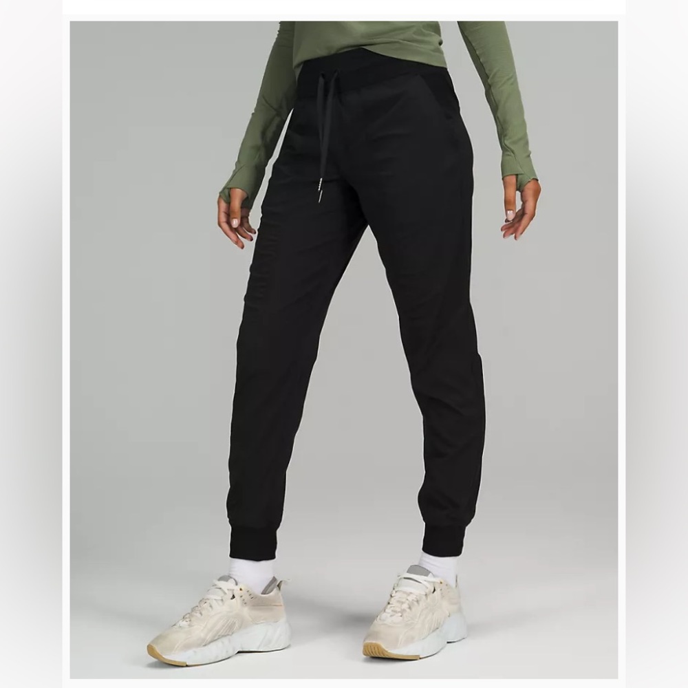 Lululemon Dance Studio Jogger size 2
